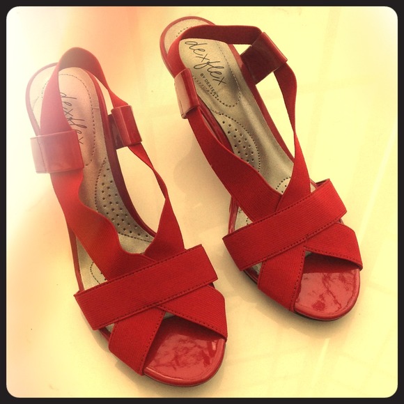 Red wedge sandals