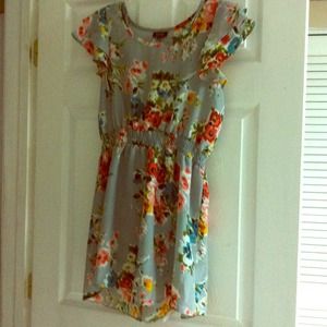 Snap size large floral dress