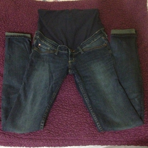 2 item Bundle of H&M Mama Jeans & Maternity Shorts
