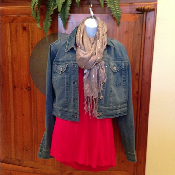 🌺🌺SOLD!🌺🌺Cropped Denim Jacket-XL