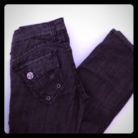 Black jeans.       Don't fit me :(