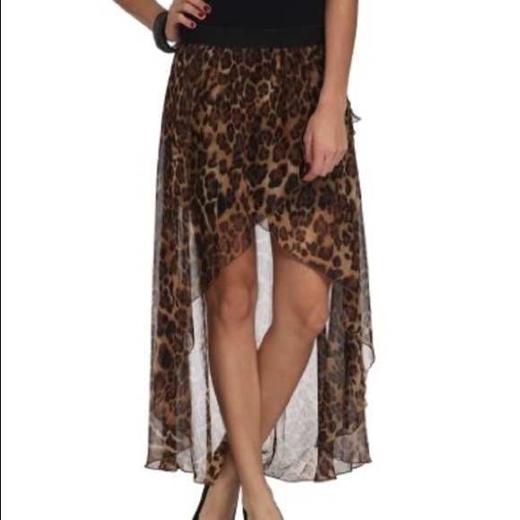 Dresses & Skirts - 🎀Leopard High low skirt🎀