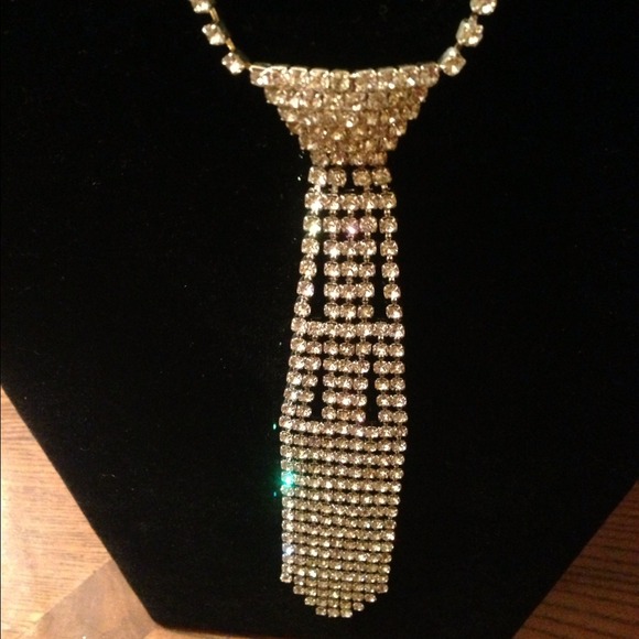 Brand new costume jewelry - Picture 2 of 2