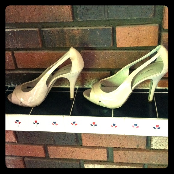 Nude peeptoe heels