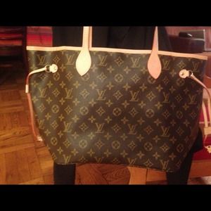 Louis Vuitton never full