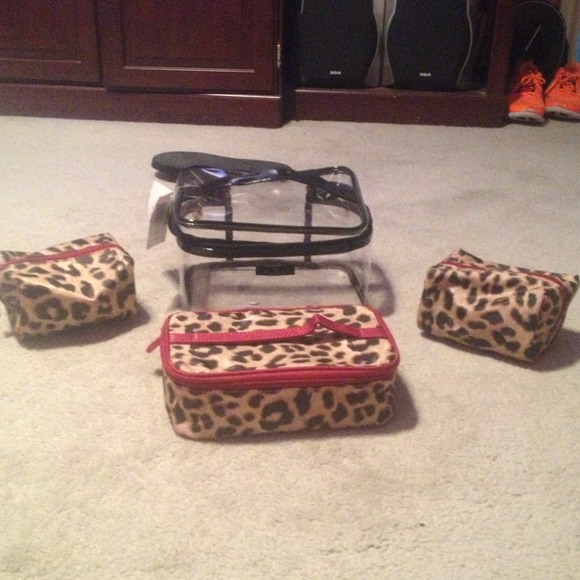 Make up bag - Picture 2 of 2
