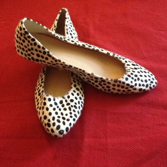 Spotted flats