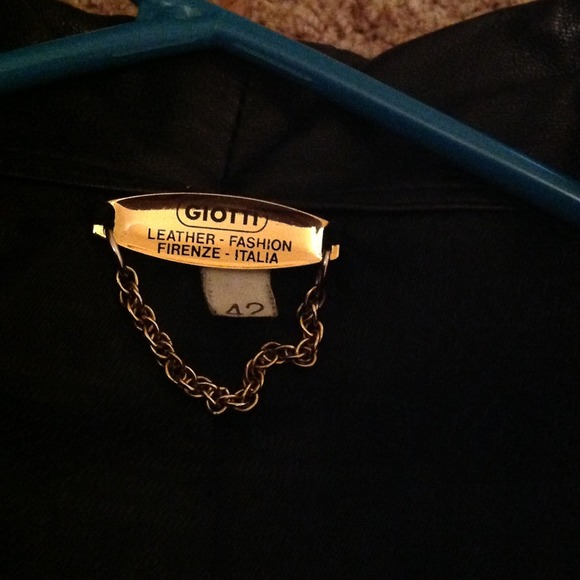 Beautiful Giotti Italian Leather Trench Coat! - Picture 2 of 4