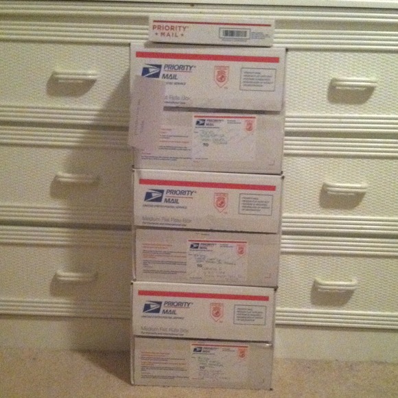 Proof of shipping and packages ready to be mailed! - Picture 3 of 3