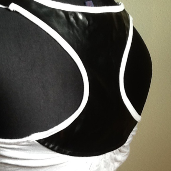 Top - Picture 2 of 2