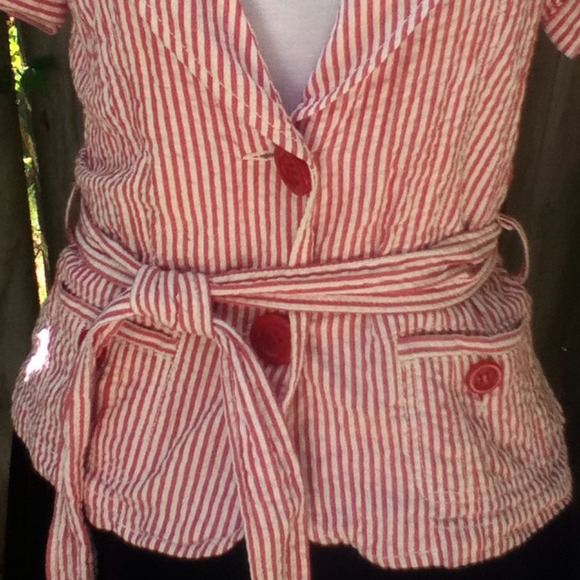 Red & White Striped Short Sleeve Blazer W/Tie - Picture 2 of 3