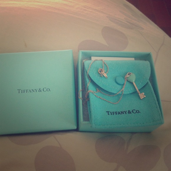 ❌SOLD Tiffany's key necklace