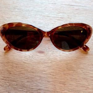 Betsey Johnson retro sunglasses
