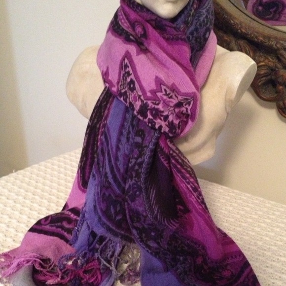 SOLD in bundle Purples & Pinks cotton scarf - Picture 2 of 2