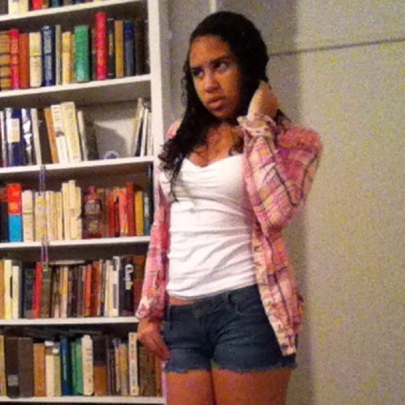 A pink patterned blouse - Picture 1 of 1