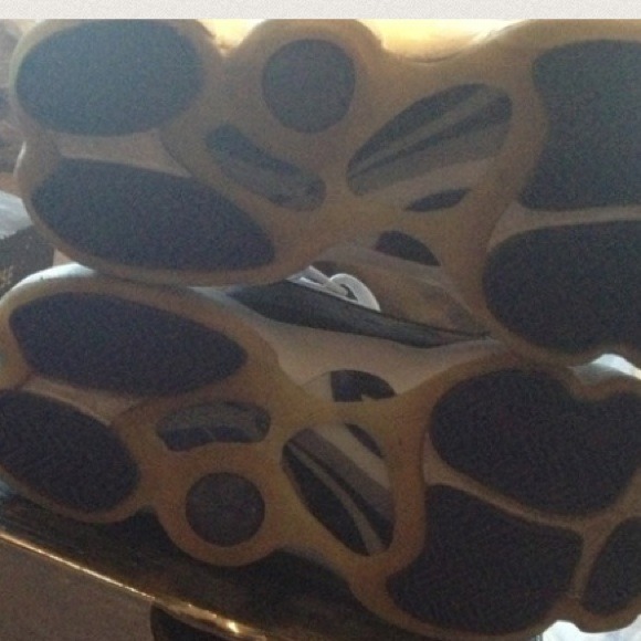 Jordan 6 Rings - Picture 4 of 4