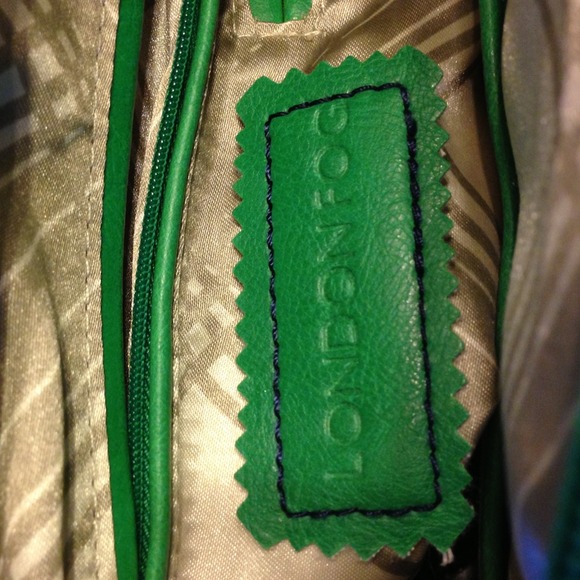 🚫SOLD🚫....................Green London Fog purse - Picture 2 of 4