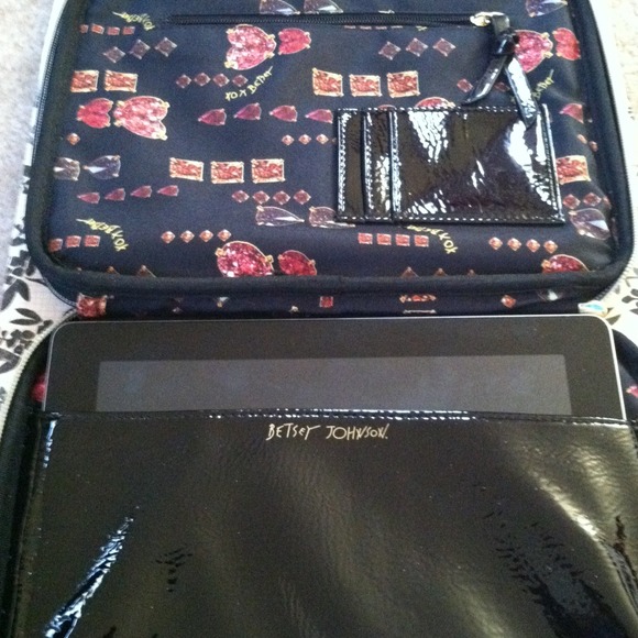 SOLD - Picture 3 of 4