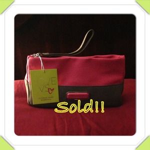 !Victoria's Secrets makeup bag SOLD!!