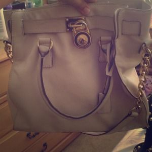 MK PURSE