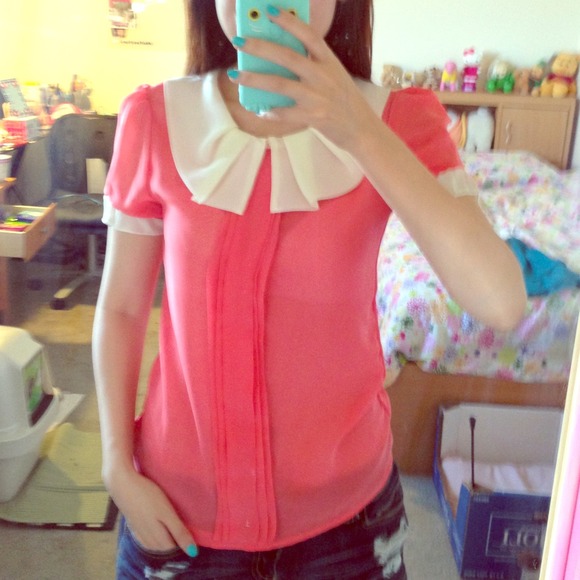 Cute peachy red sheer top.. Size XS