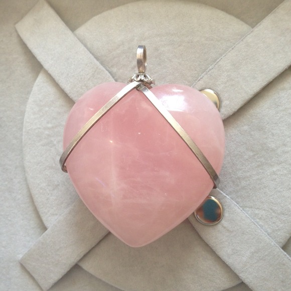 Parisian Pink Quartz Heart