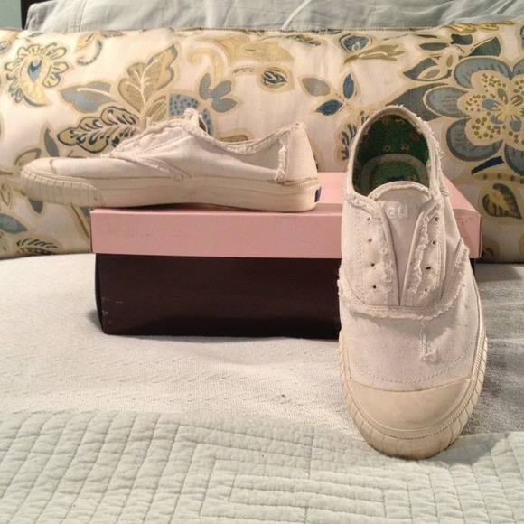 ⚡NEW LISTING!⚡Keds Destroyed Tennies
