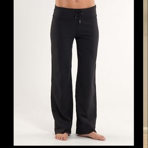 LULU LEMON relaxed fit pant SIZE 4