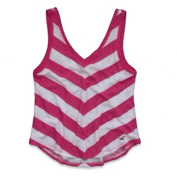 🌸 Hollister Tank 🌸 - Picture 2 of 2