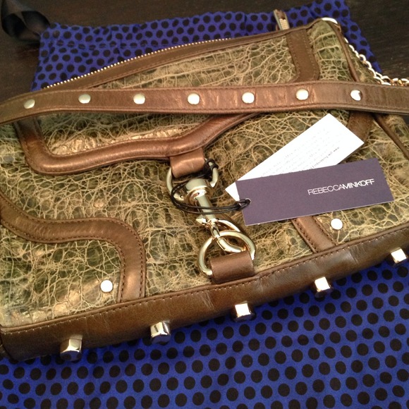 REDUCED! BNWT Rebecca Minkoff Full Size MAC BOMBE - Picture 3 of 4