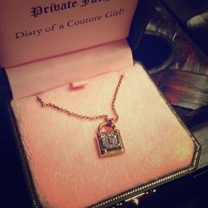Juicy couture lock necklace