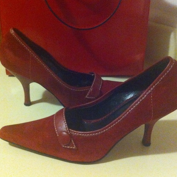 🎉Just Reduced🎉 Red Alfani size 7 shoes