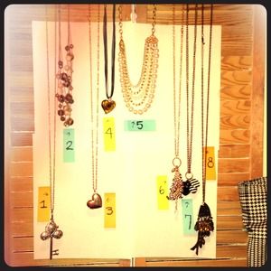 8 different necklaces !!! Ask me the price!