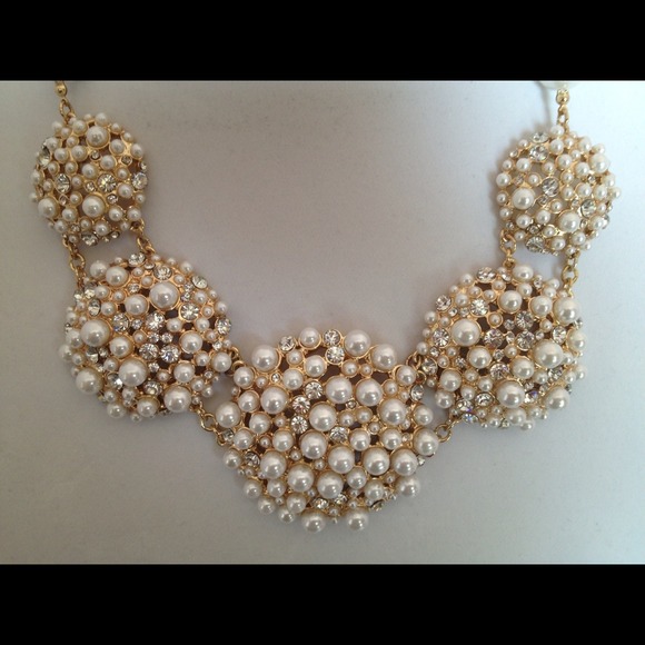 ***SOLD**Wedding Necklace Chunky Pearl Statement - Picture 3 of 3