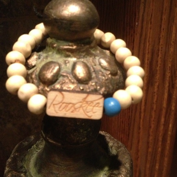 Rooskee fashion bracelet - Picture 1 of 2