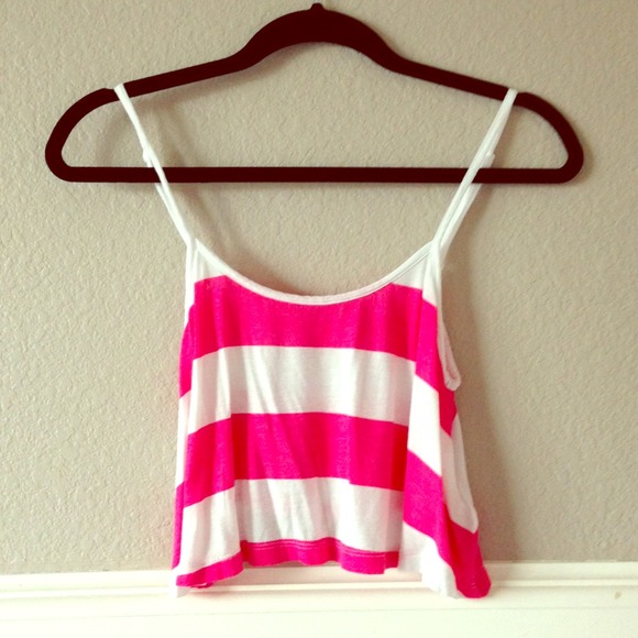 ❌SOLD❌Pink and White Cropped Tank