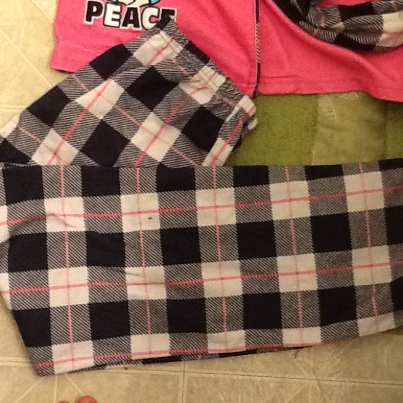 Pjs - Picture 3 of 3