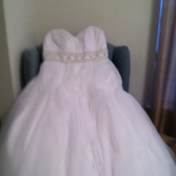 Wedding dress