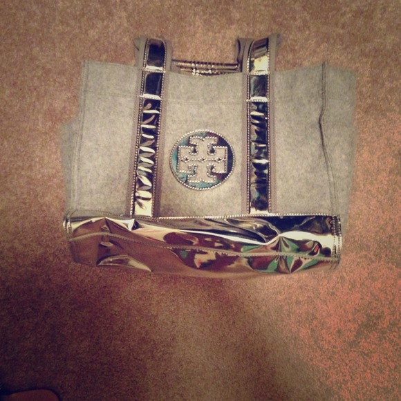 Tory Burch Flannel large Tote-Authentic-Reserved