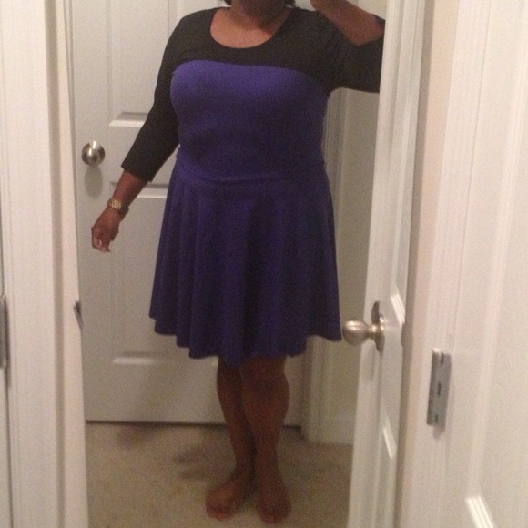Black and Purple Skater dress - Picture 2 of 2