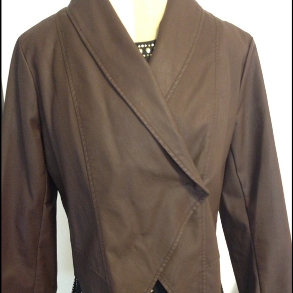 Romeo and Juliet Couture faux leather jacket - Picture 2 of 4
