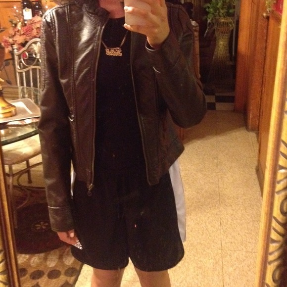 Leather jacket . - Picture 2 of 2