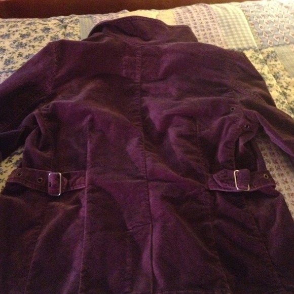 Blazer - Picture 3 of 3