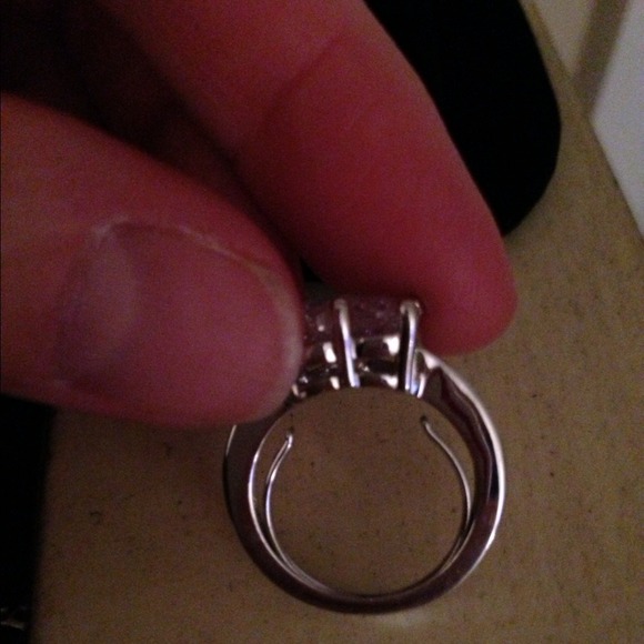 Heart Shaped Rhinestone Self-Adjustable Ring - Picture 2 of 3