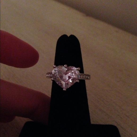 Heart Shaped Rhinestone Self-Adjustable Ring - Picture 3 of 3