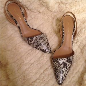 Reserved for sm1thbetty Asymmetrical heels