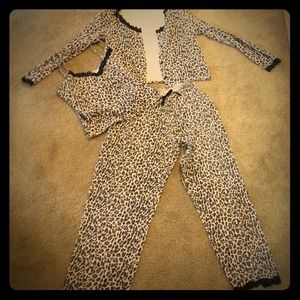 REDUCED ✂Victoria's Secret Pajama set