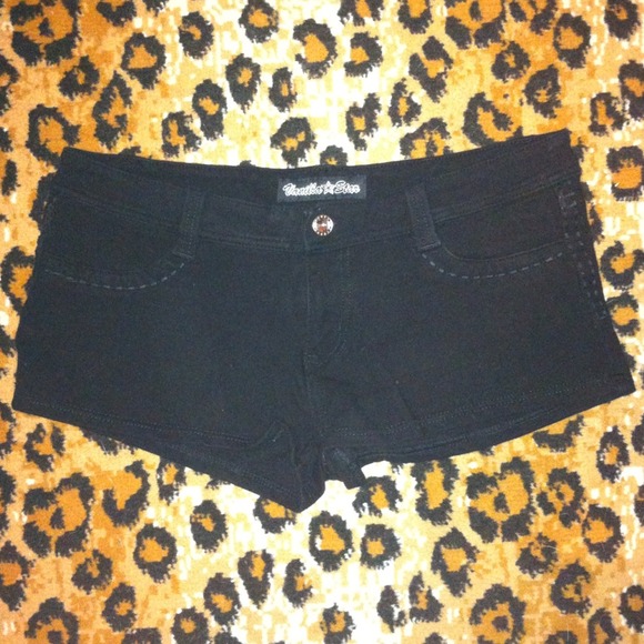 VANILLA STAR ⭐ Jegging Style Shorts