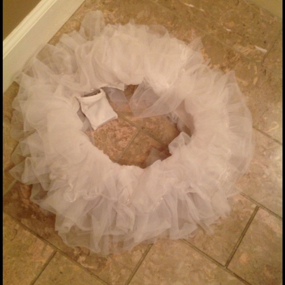 ❌SOLD❌ LED Light Up Rave Tutu - Picture 3 of 4