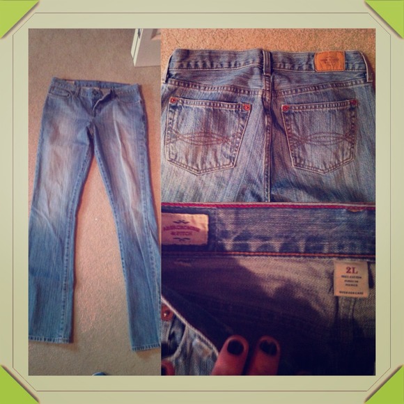 Abercrombie and Fitch boot cut jeans 2L - Picture 1 of 1